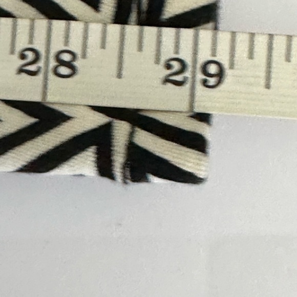 Sacred Virtue sz 9jr pants in an abstract black and white design. Like new. - Picture 6 of 14